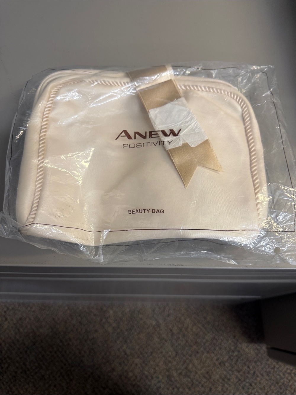 Anew Positivity Cream Beauty Bag Factory Sealed Cosmetic Bag Vintage 2000 Retro